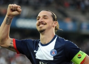 开云体育直播-当足球与赛车同频，加纳横扫突尼斯，若日尼奥在F1揭幕战接管比赛