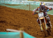 开云体育下载-波斯铁骑绝杀破魔咒，莱万关键一击铸就传奇