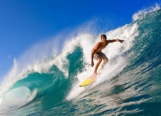 开云体育app-赛道与绿茵的交响，当F1争冠战火点燃亚平宁