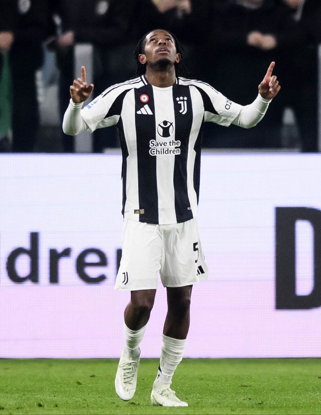 尤文图斯主场大胜都灵,稳居积分榜前列的简单介绍 尤文图斯主场大胜都灵,稳居积分榜前列的简单介绍