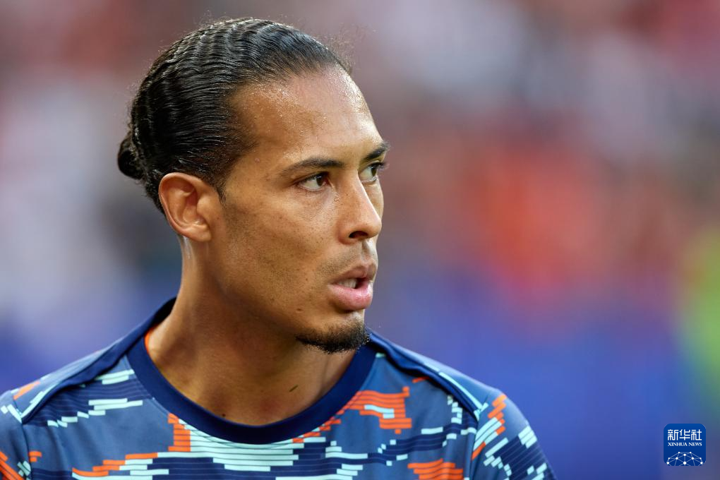 关于荷兰队再胜一仗,成功晋级欧预赛四强!的信息 关于荷兰队再胜一仗,成功晋级欧预赛四强!的信息