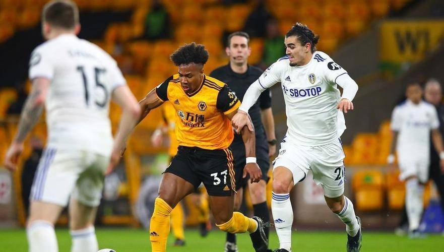 包含狼队主场艰难保级，取得重要三分的词条