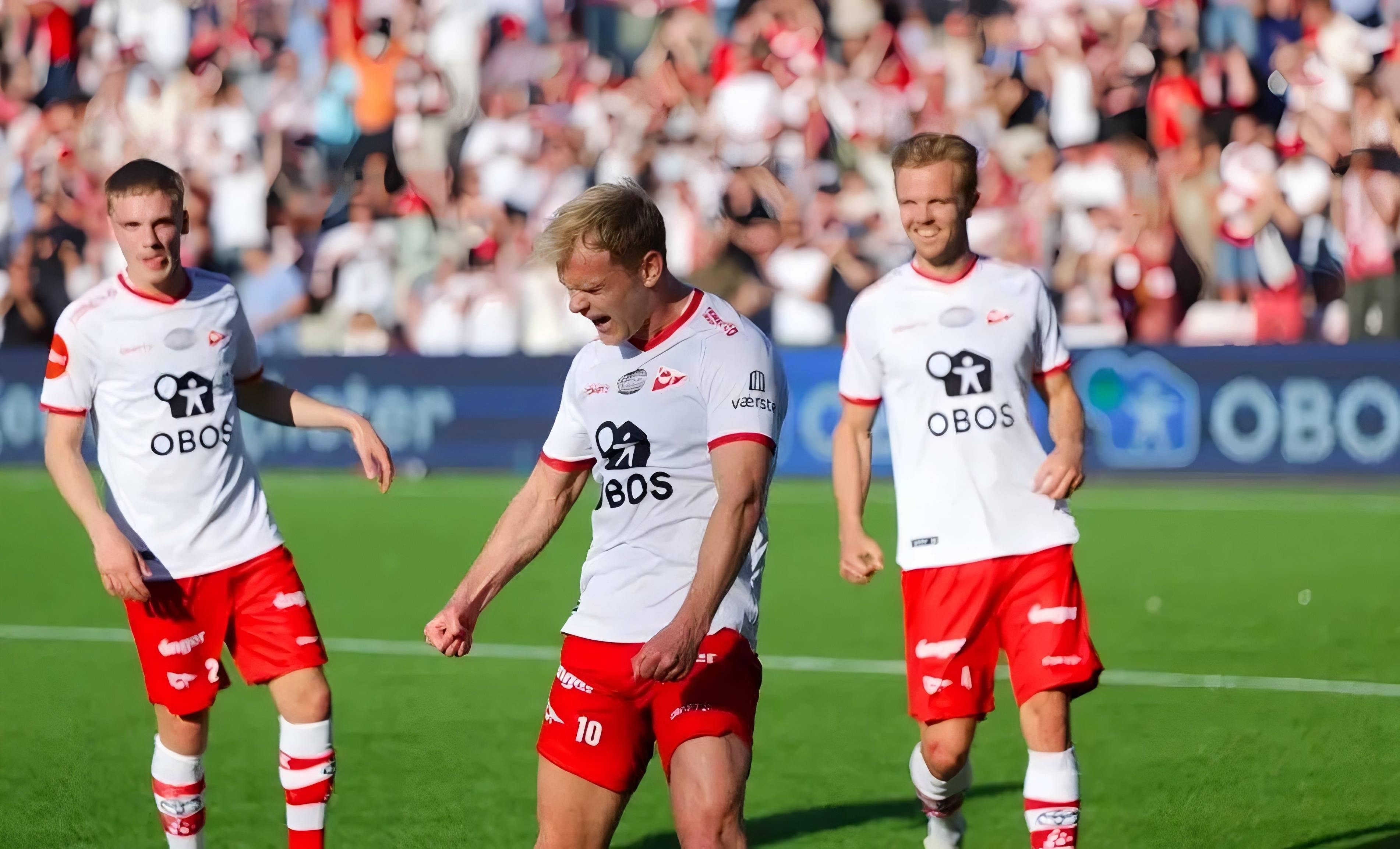 欧预赛战绩不凡,球员们尽展球艺的简单介绍 欧预赛战绩不凡,球员们尽展球艺的简单介绍