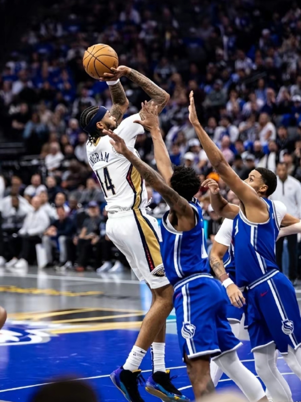 马刺擒太阳,德罗赞砍下30+10的简单介绍 马刺擒太阳,德罗赞砍下30+10的简单介绍