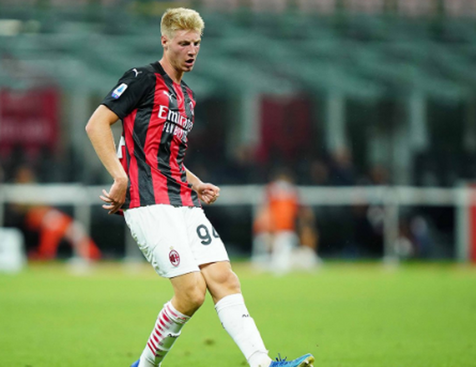 关于AC米兰小将表现出色,为球队带来惊喜的信息 关于AC米兰小将表现出色,为球队带来惊喜的信息