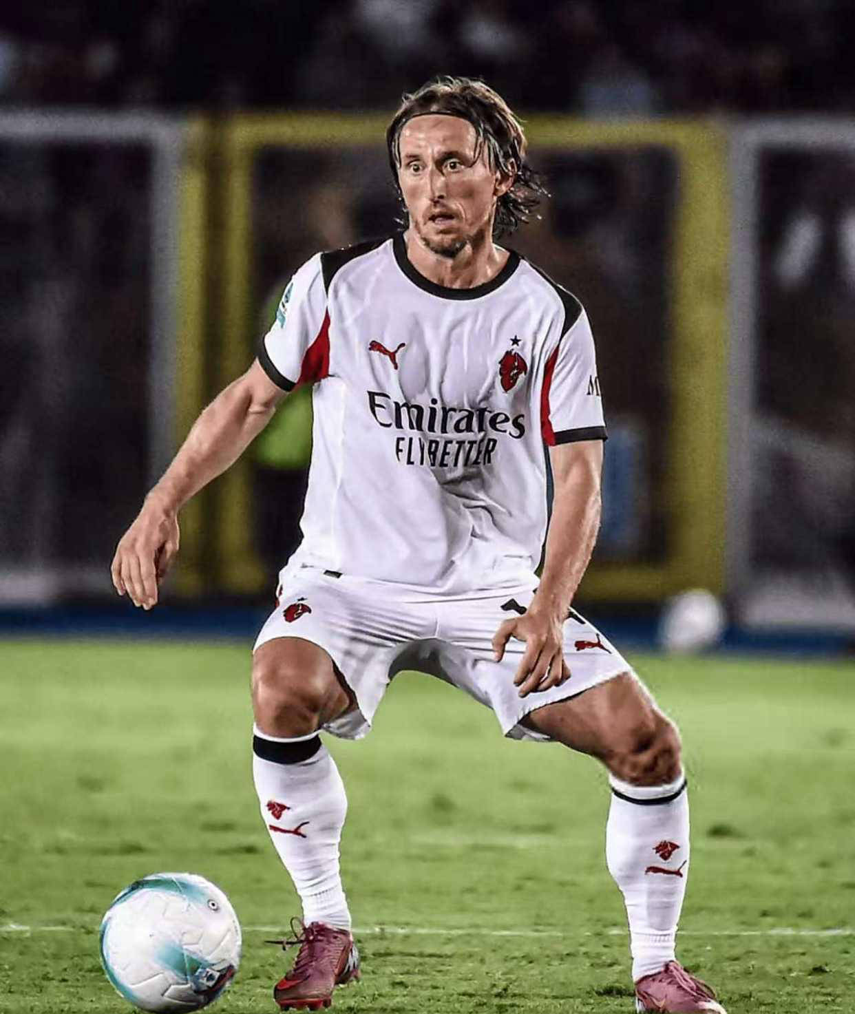 AC米兰士气不振，连续遭遇失败的简单介绍