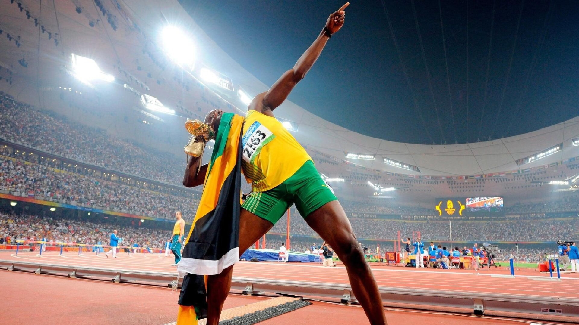 威廉姆斯车队强势碾压雷诺，新星皮亚斯特里刷新赛道纪录